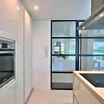 Lejlighed New Flat With Terrace & Pool Close To Beaches *