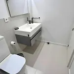 Lejlighed New Flat With Terrace & Pool Close To Beaches