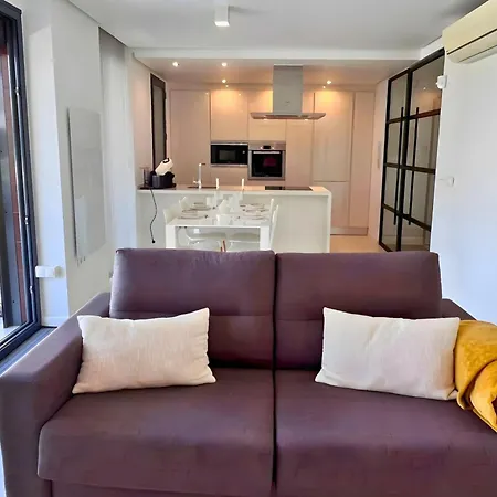 Lejlighed New Flat With Terrace & Pool Close To Beaches