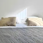 Апартаменты New Flat With Terrace & Pool Close To Beaches Торевьиа