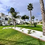 New Flat With Terrace & Pool Close To Beaches Торевьиа