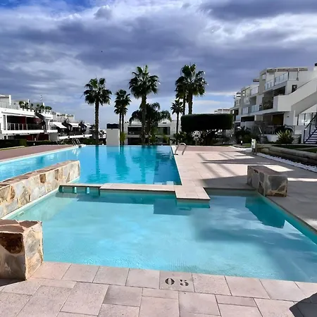New Flat With Terrace & Pool Close To Beaches Torrevieja