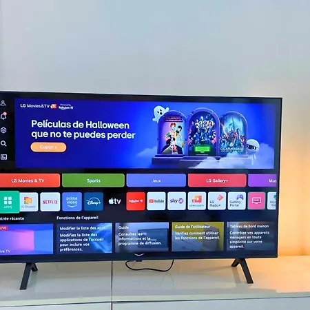 Appartement New Flat With Terrace & Pool Close To Beaches *