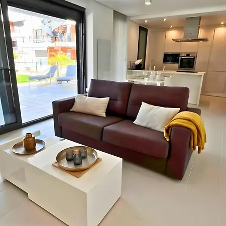 New Flat With Terrace & Pool Close To Beaches *