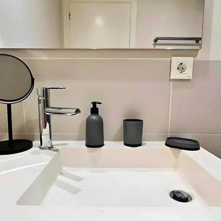 New Flat With Terrace & Pool Close To Beaches * Torrevieja