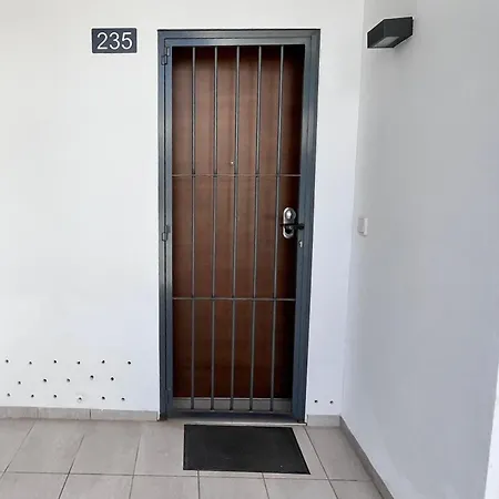 New Flat With Terrace & Pool Close To Beaches Lägenhet