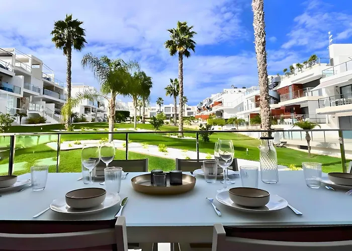 New Flat With Terrace & Pool Close To Beaches Appartement *