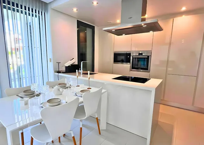 Appartement New Flat With Terrace & Pool Close To Beaches Torrevieja