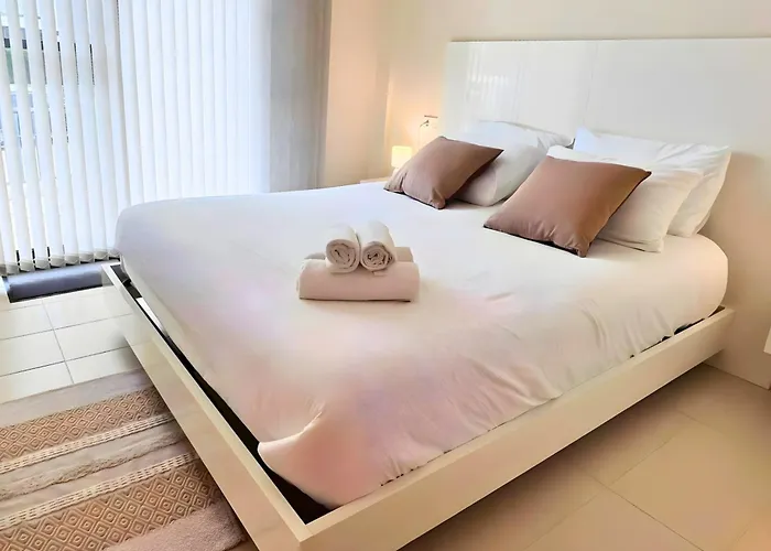 New Flat With Terrace & Pool Close To Beaches Torrevieja