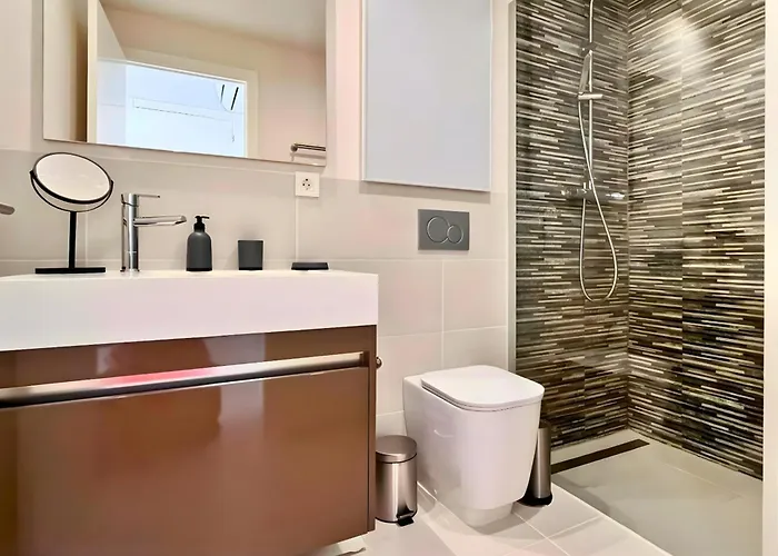 New Flat With Terrace & Pool Close To Beaches * Torrevieja