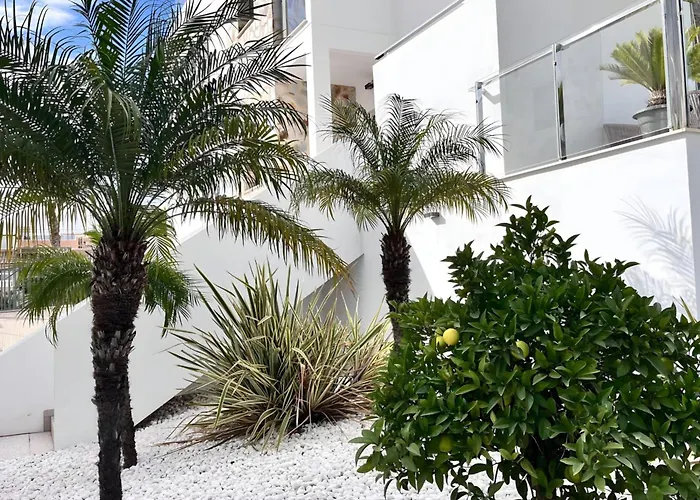 New Flat With Terrace & Pool Close To Beaches