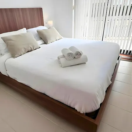 Nuevo Con Terraza Y Piscina Próximo A Playas Apartamento *