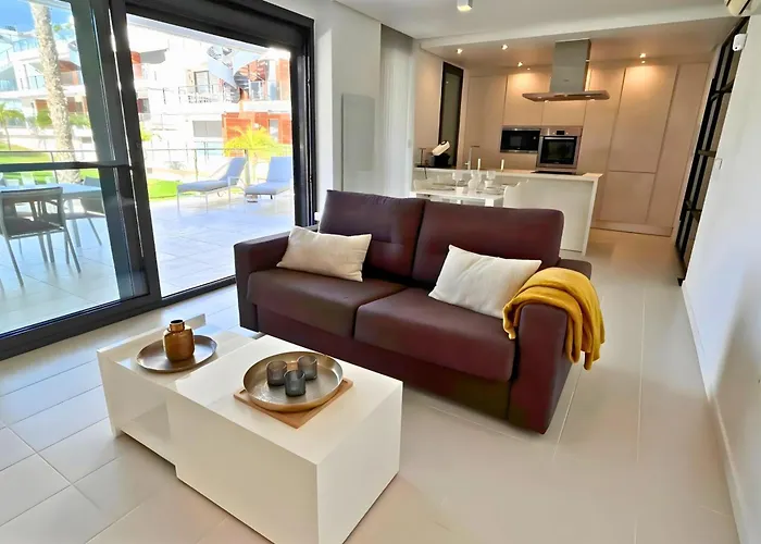 Neuf Avec Terrasse Et Piscine Proche Plages De *