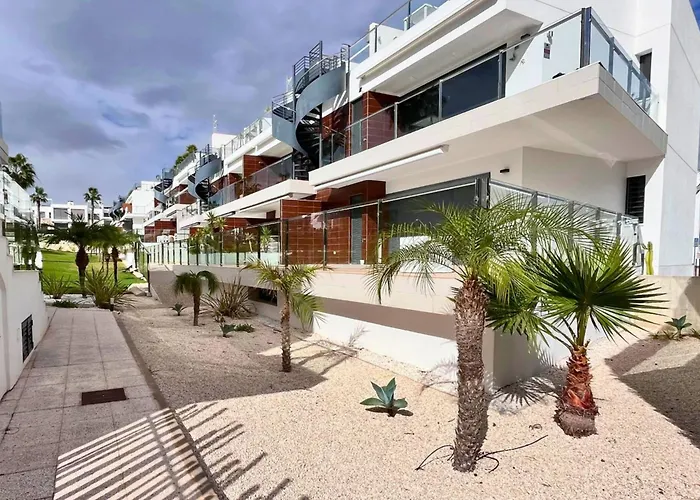 Neuf Avec Terrasse Et Piscine Proche Plages De Appartement Torrevieja